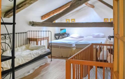Stunning Home In Roussines With Wifi And 4 Bedrooms