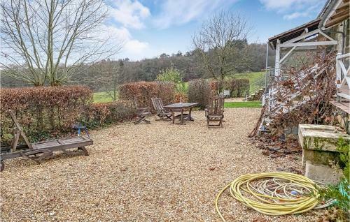 Stunning Home In Roussines With Wifi And 4 Bedrooms