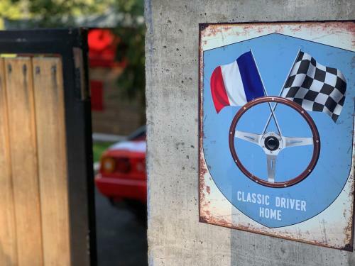 Hostal Classic Driver Home 1