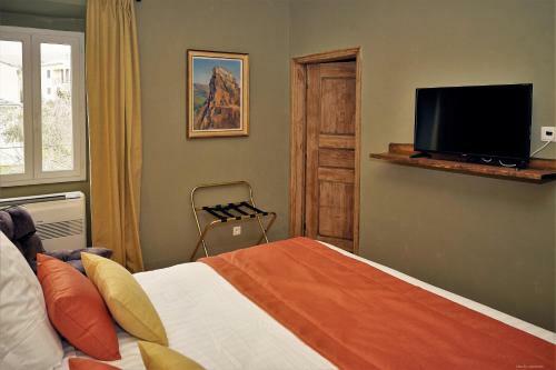 Hostal A Villa Di Rutali