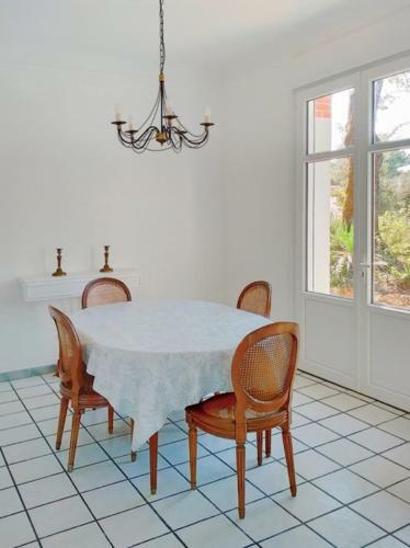 Apartamento Beautiful House With Garden In Royan
