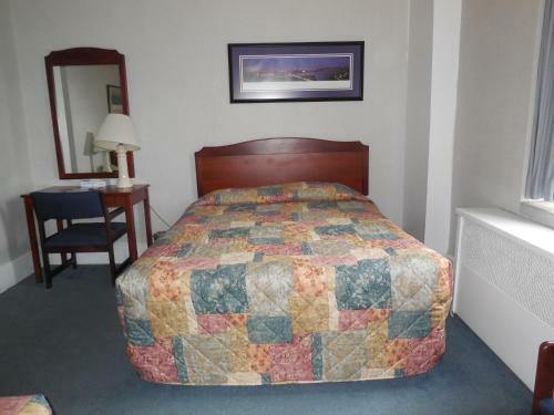 Hotel Harrington