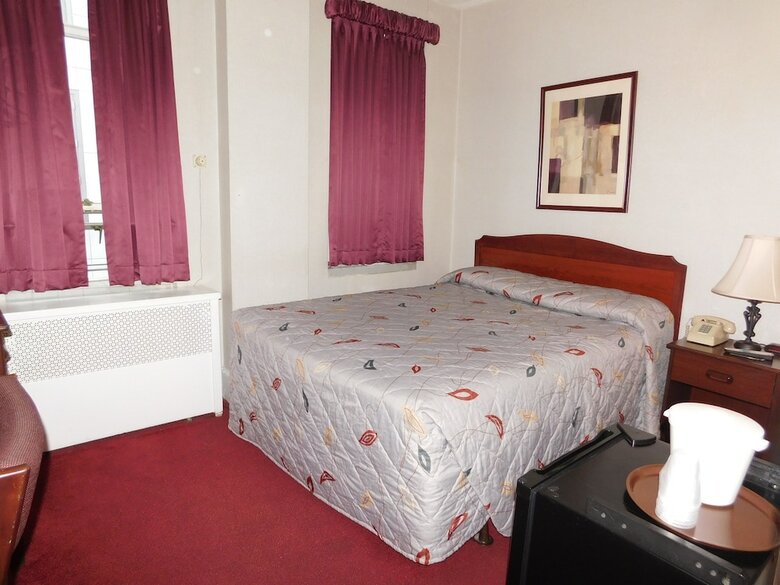 Hotel Harrington