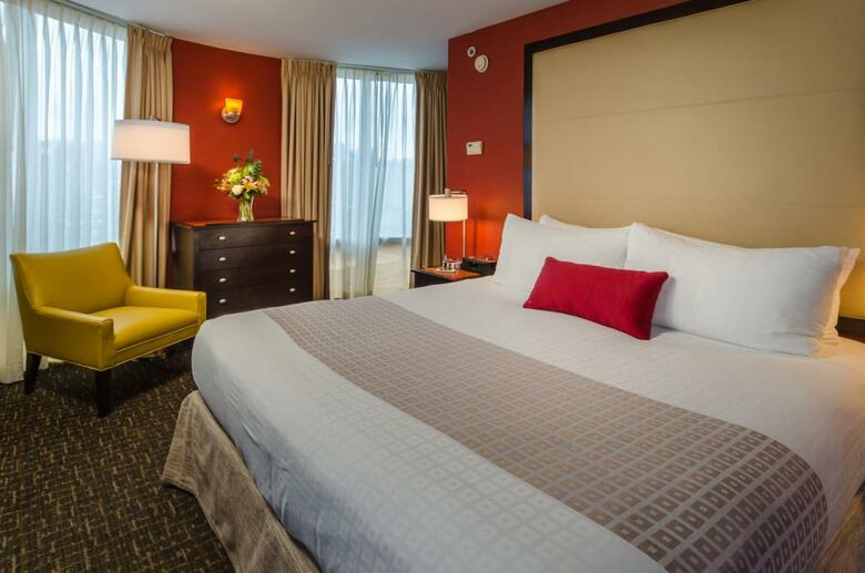 Beacon Hotel & Corporate Quarters