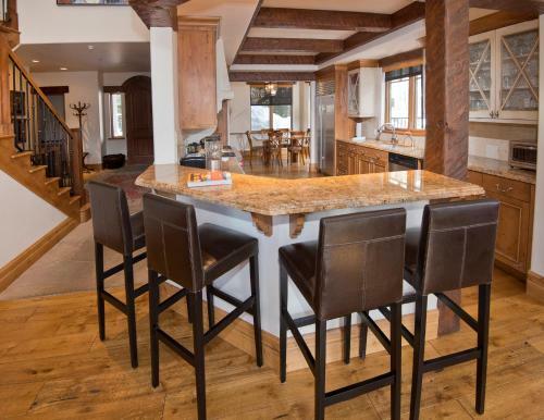 Hotel The Arrabelle At Vail Square A Rockresort