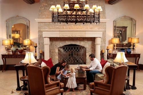 Hotel The Arrabelle At Vail Square A Rockresort