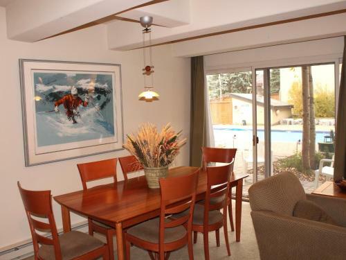 Apartamentos Vail International Condominiums