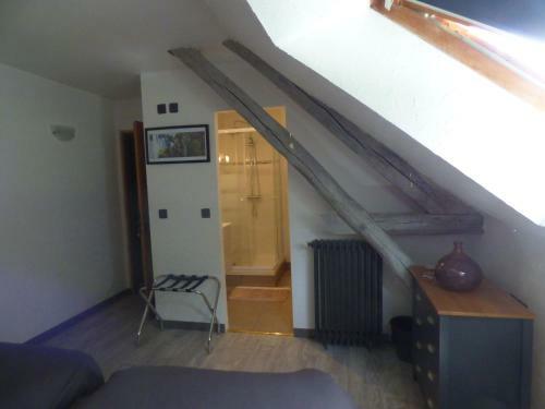 Hostal La Bicoque En Puisaye
