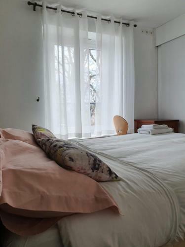 Hostal Gite Les Arches