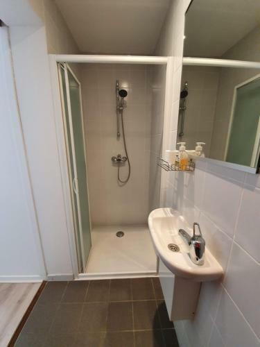 Hostal Gite Les Arches