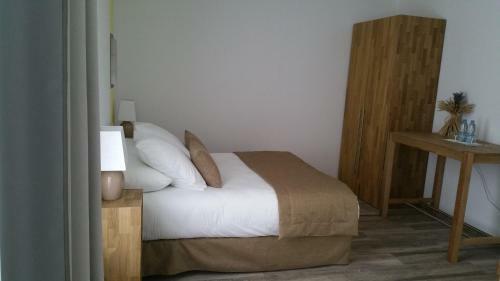 Hostal La Cense Pierrot Des Princes