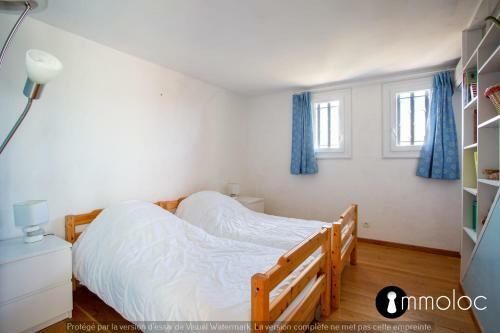 4 Bedroom House With Air Conditioning And Garden