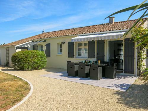 Holiday Home Aux 3 C�pages