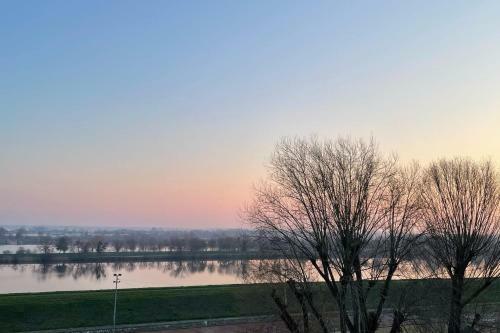 Luxury Apartment With Exceptional View On The Cher River