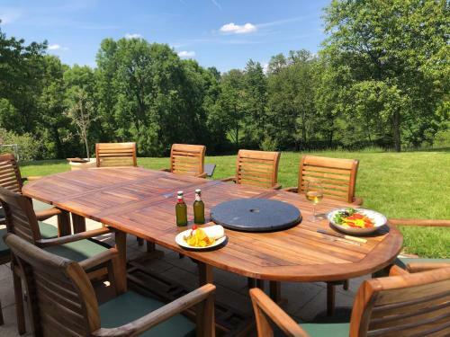 Bed & Breakfast Le Cerisier Saint-barbant