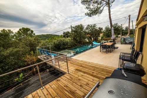 Villa Piscine Miroir Jacuzzi