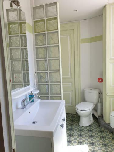 Bed & Breakfast Ch�teau De Saint Bonnet Les Oules