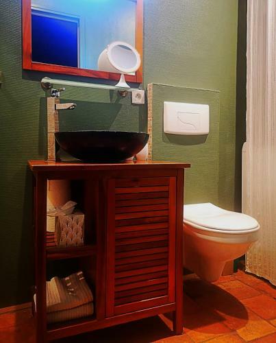 Gem�tliches Micro-haus Auf Dem Land Mit Pool Und Privatgarten