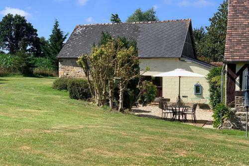 Le Bas Chesnay Chambres D' H�tes Et G�te Domfront En Poirarie