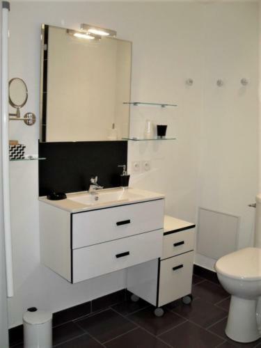 Meubl� Class� 3 �toiles