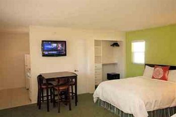 Posada Carousel Beach Inn