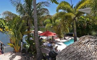 Bed & Breakfast Manatee Bay Inn