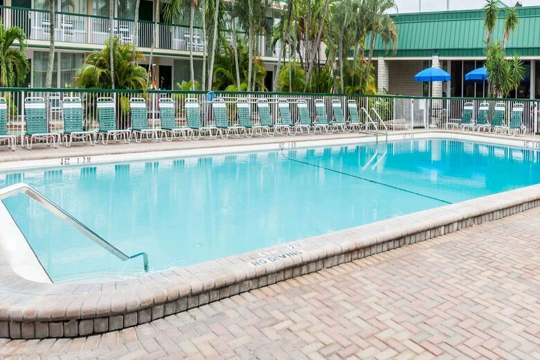 Hotel Wyndham Garden Fort Myers Beach
