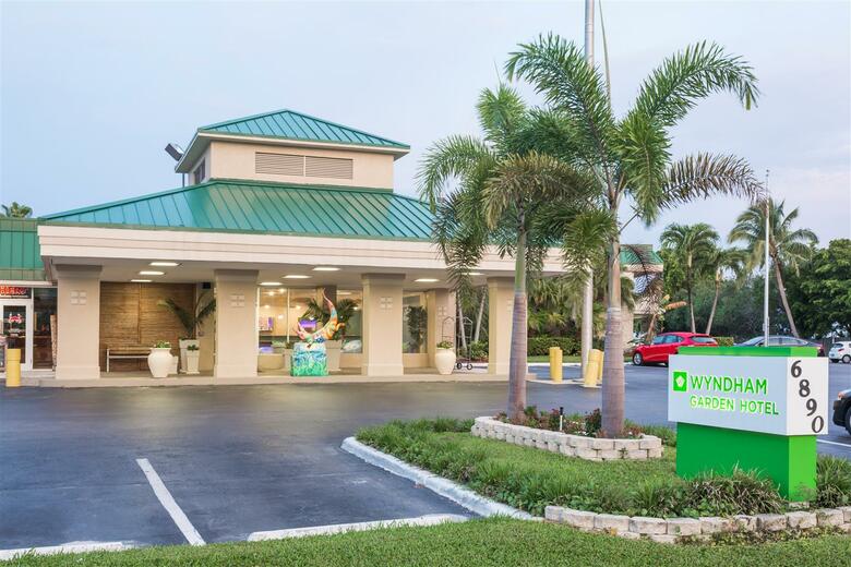 Hotel Wyndham Garden Fort Myers Beach