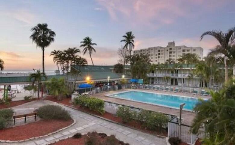 Hotel Wyndham Garden Fort Myers Beach