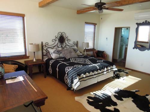 Posada Croad Vineyards - The Inn