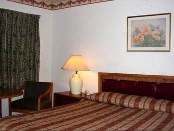 Posada Paso Robles Wine Country Inn