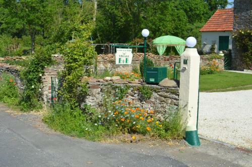 Le Pont De La Pierre Vintage B&B