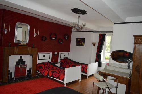 Le Pont De La Pierre Vintage B&B