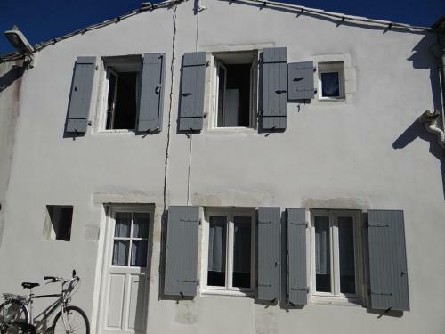 Maison R�taise Pr�s De La Plage
