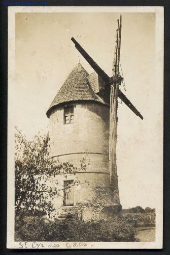 Moulin � Vent Le Champ Du Trail