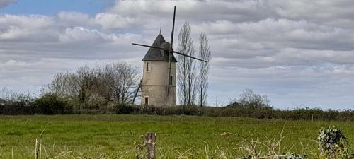 Moulin � Vent Le Champ Du Trail