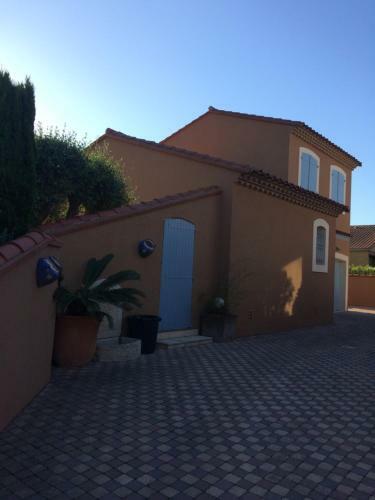 Villa Avec Piscine Chauffee Securisee 500m Mer