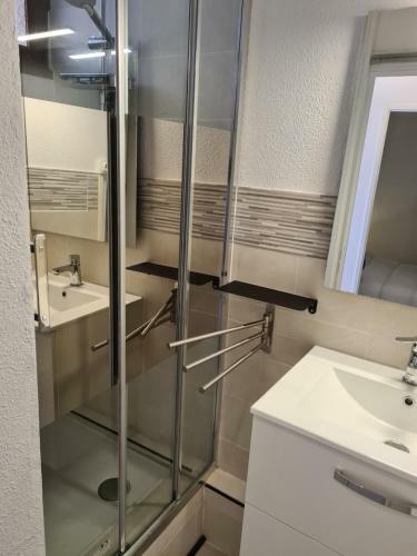 Apartamento Superbe T2 Climatis�, Proche Plage Avec Parking Priv�