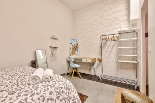 Chic And Spacious Apart Near Paris