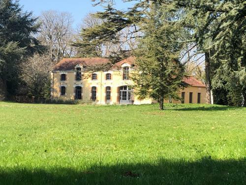 Hostal Manoir Le Mingreaud Chambres D'h�tes
