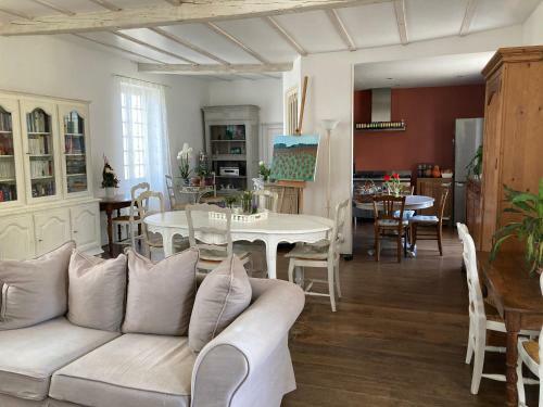 Le Clos De Longas - Gite Et Chambre D'h�tes