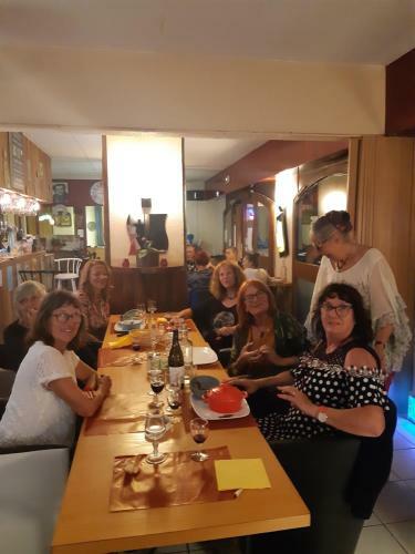 Hostal Le Grand Chatelard H�tel Bar Restaurant