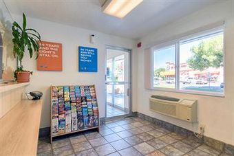 Motel 6 Fontana