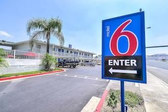 Motel 6 Fontana