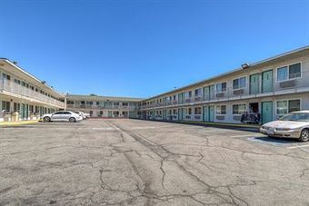 Motel 6 Fontana