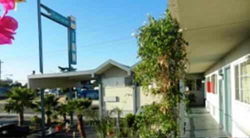 Motel Antioch Executive Inn