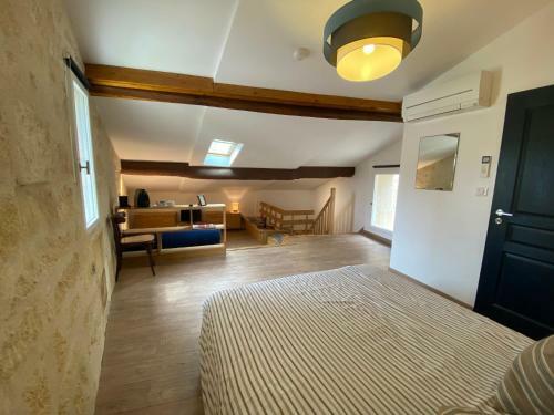 Hostal Logis Des Jurats