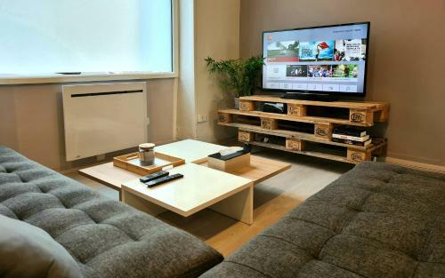 Apartamento L'elys�e Reclus. Spacieux T2 Refait � Neuf.