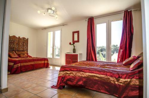 Grande Villa R�cente � Sainte Maxime - Golfe De Saint Tropez