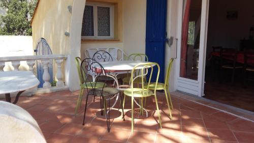 Les Grillons